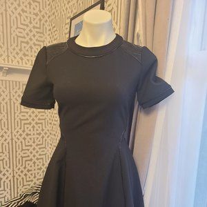 Elizabeth and James Black circle dress cap sleeve